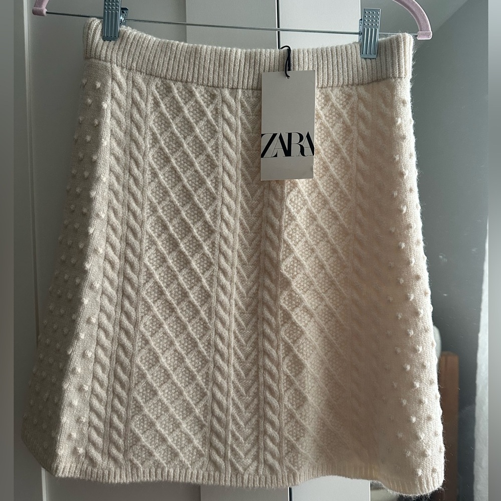 🌺💕Zara Cream Textured Knit Skirt/NWT